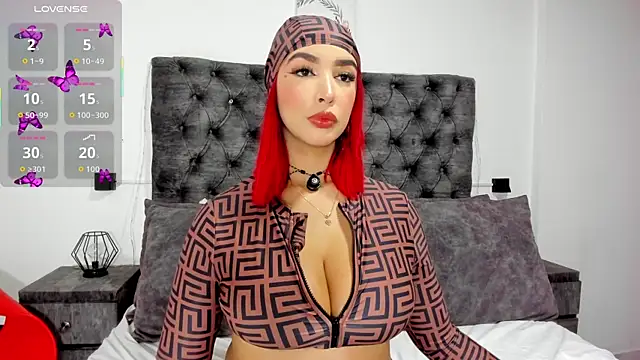 Alana2916 online show from July 19, 2026, 7:28 pm