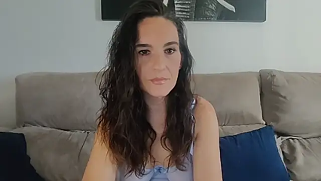 Snapshot of aurasensual69 chatting on August 5, 2026, 3:26 pm aurasensual69 online show from August 5, 2026, 3:26 pm