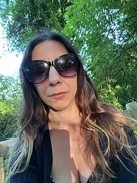 Snapshot of GirlNextDoorBianca chatting on June 19, 2026, 6:56 pm GirlNextDoorBianca online show from June 19, 2026, 6:56 pm