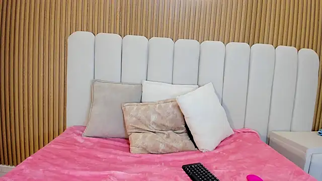 Sweet Loove26 online show from July 7, 2026, 6:47 am