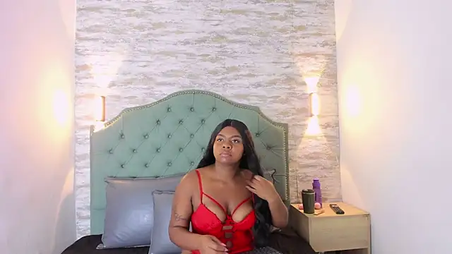 DannaWhisper online show from May 19, 2026, 11:38 am