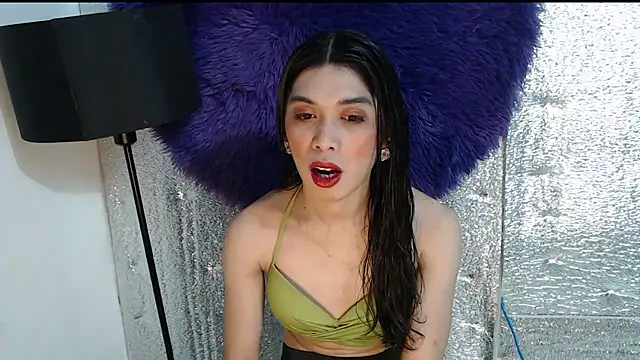 RoseAmarie online show from May 16, 2026, 12:04 pm