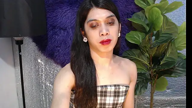 RoseAmarie online show from May 28, 2026, 12:24 pm