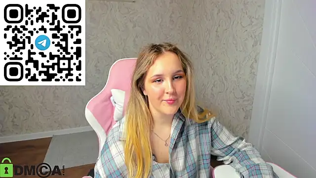 Snapshot of Stacey_Dawson chatting on May 29, 2026, 9:07 am Stacey Dawson online show from May 29, 2026, 9:07 am