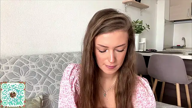 MonaBlisss online show from May 20, 2026, 11:38 am