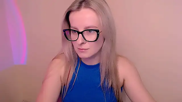 Snapshot of MariaTess_ chatting on May 14, 2026, 4:03 pm MariaTess online show from May 14, 2026, 4:03 pm