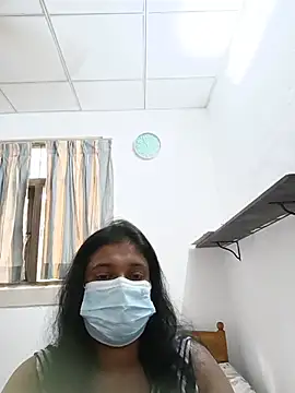 Xbees CT online show from May 18, 2026, 4:29 am