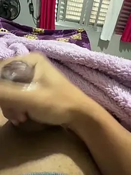 Snapshot of comedordesafadas chatting on May 21, 2026, 4:36 pm comedordesafadas online show from May 21, 2026, 4:36 pm