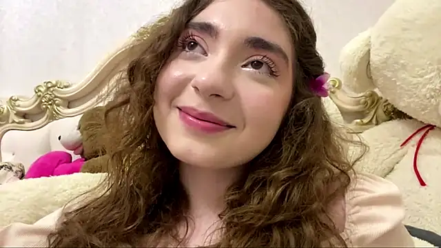 Rosie Sweety online show from May 18, 2026, 7:09 pm