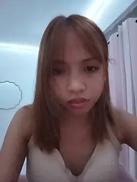 Snapshot of sweetpinayxxx chatting on June 18, 2026, 12:42 pm sweetpinayxxx online show from June 18, 2026, 12:42 pm