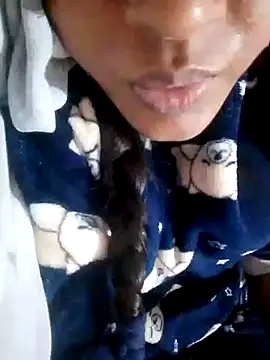 ayanloveannu online show from July 28, 2026, 1:32 pm