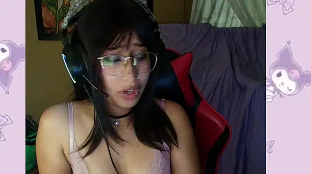 Snapshot of laritlover chatting on June 20, 2026, 5:10 am laritlover online show from June 20, 2026, 5:10 am