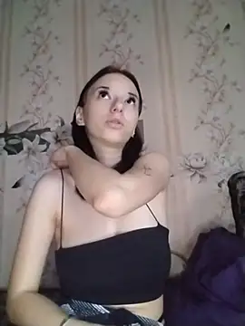 Snapshot of -VictoriaJohnson- chatting on July 1, 2026, 2:18 pm -VictoriaJohnson- online show from July 1, 2026, 2:18 pm