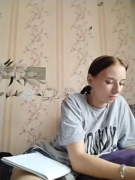 Snapshot of -VictoriaJohnson- chatting on July 6, 2026, 4:31 am -VictoriaJohnson- online show from July 6, 2026, 4:31 am