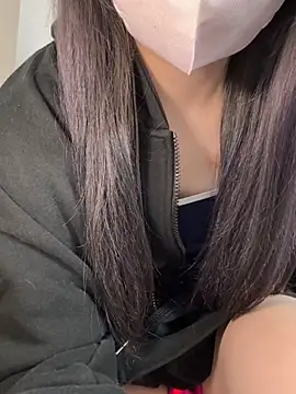 luna sleepy online show from May 17, 2026, 1:29 pm