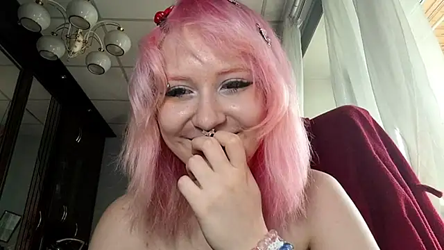 Snapshot of KamiBleich chatting on May 23, 2026, 7:24 am KamiBleich online show from May 23, 2026, 7:24 am