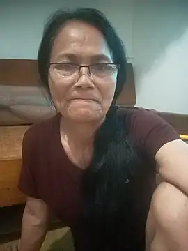 Vieekee online show from May 25, 2026, 10:49 pm