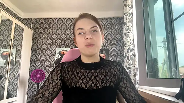 Snapshot of FeyAmpere chatting on May 21, 2026, 2:13 pm FeyAmpere online show from May 21, 2026, 2:13 pm