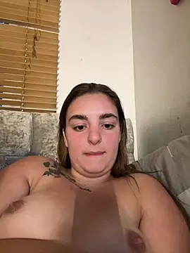 LexiXXoo online show from July 21, 2026, 8:33 pm