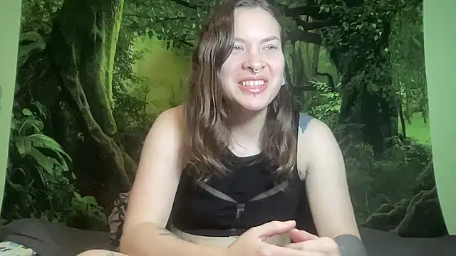 Snapshot of mo0ngoddess chatting on February 24, 2026, 3:59 am mo0ngoddess online show from February 24, 2026, 3:59 am