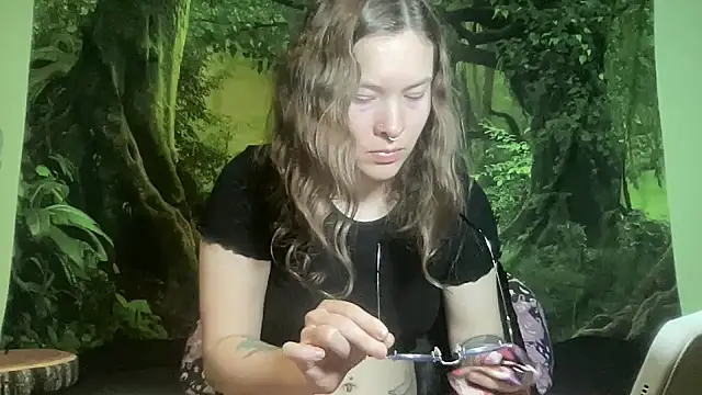 Snapshot of mo0ngoddess chatting on February 26, 2026, 3:49 am mo0ngoddess online show from February 26, 2026, 3:49 am