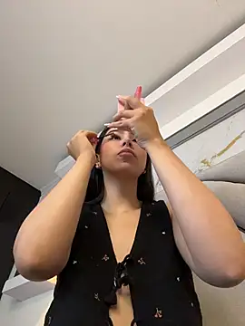 Snapshot of Helena_Whaite chatting on July 20, 2026, 1:13 pm Helena Whaite online show from July 20, 2026, 1:13 pm