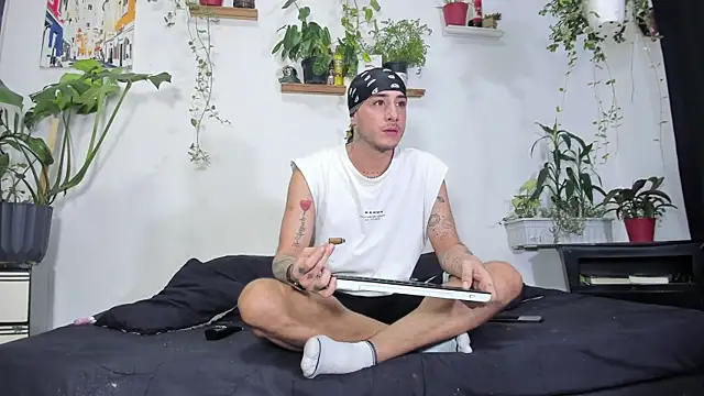 Adam Borsalino online show from July 27, 2026, 9:11 pm