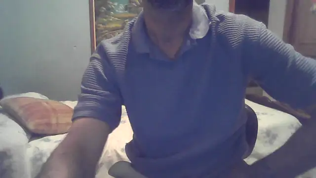 Snapshot of moreno8819 chatting on May 16, 2026, 12:07 am moreno8819 online show from May 16, 2026, 12:07 am