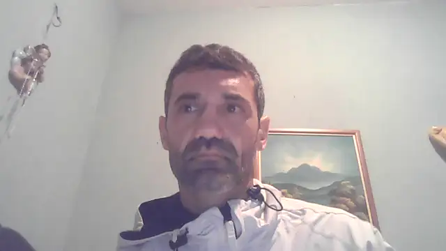 Snapshot of moreno8819 chatting on May 23, 2026, 1:00 am moreno8819 online show from May 23, 2026, 1:00 am