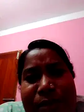 Snapshot of Mona_Vabi chatting on July 26, 2026, 4:47 pm Mona Vabi online show from July 26, 2026, 4:47 pm