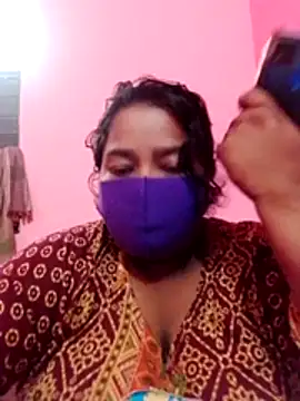 Snapshot of Mona_Vabi chatting on July 31, 2026, 4:12 am Mona Vabi online show from July 31, 2026, 4:12 am
