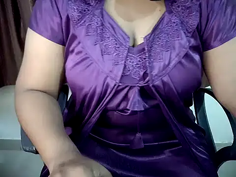 MALLU WAVEZZZ online show from June 9, 2026, 3:23 pm
