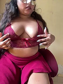 SlutrySiren online show from July 5, 2026, 8:43 am