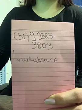 crissiedosite online show from July 4, 2026, 9:26 am