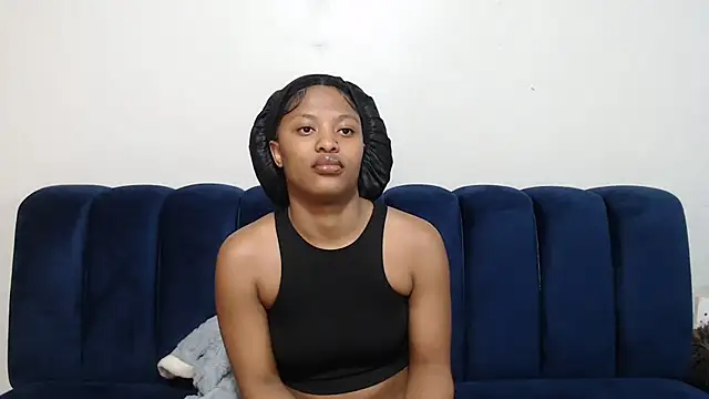 Youngling05 online show from July 25, 2026, 8:39 pm