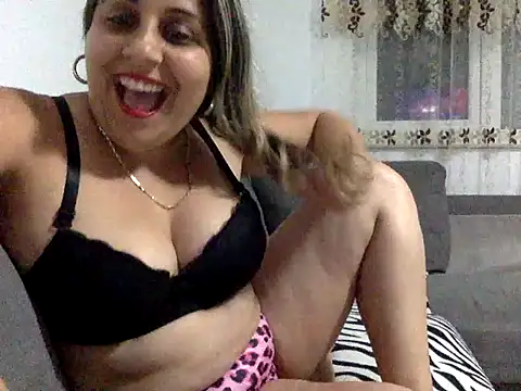 Antoniasweet online show from May 16, 2026, 6:50 pm