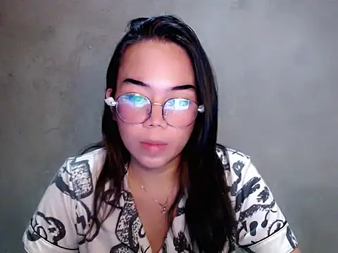 Urbabydollxxx online show from July 25, 2026, 1:52 pm