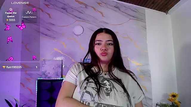 Lizeth bigboob online show from May 28, 2026, 7:55 pm