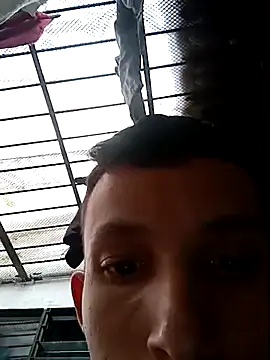 Snapshot of Isak_Berekoa chatting on June 21, 2026, 9:06 pm Isak Berekoa online show from June 21, 2026, 9:06 pm