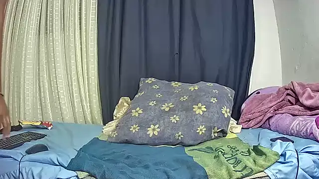 HottyBoobs5 online show from June 8, 2026, 11:38 pm