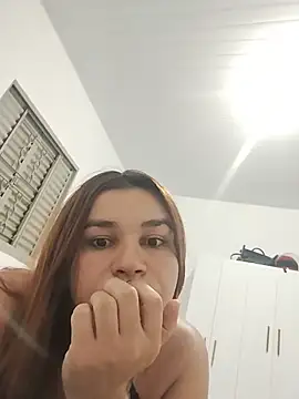 Evellynsexy online show from July 14, 2026, 3:22 am
