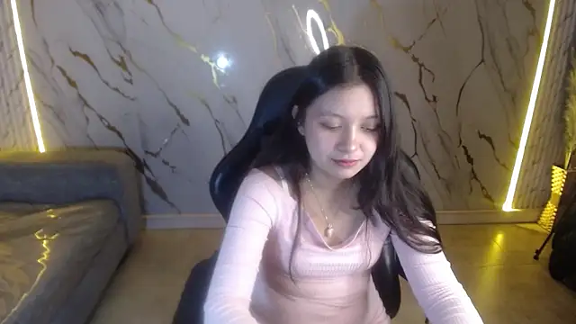 HoneyDoll tf online show from May 22, 2026, 1:28 pm