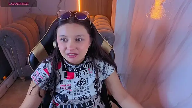 HoneyDoll tf online show from July 23, 2026, 1:31 pm