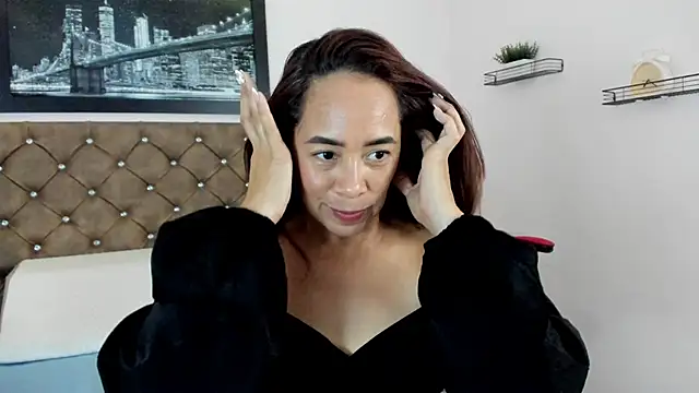 Snapshot of karol_deny chatting on June 22, 2026, 7:44 pm karol deny online show from June 22, 2026, 7:44 pm