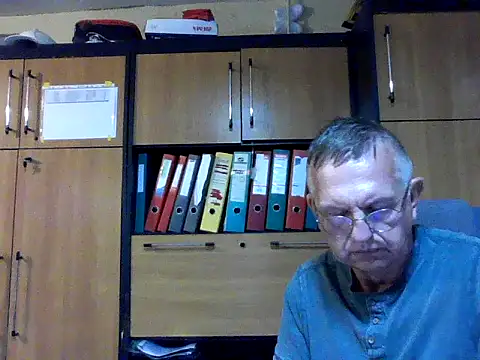Snapshot of Robotnikm chatting on July 28, 2026, 2:57 pm Robotnikm online show from July 28, 2026, 2:57 pm