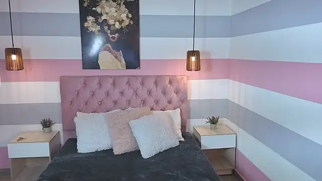 lia valentino online show from July 18, 2026, 3:22 am