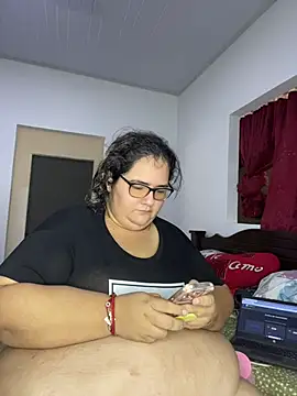 marianacooper1234 online show from May 23, 2026, 6:56 pm