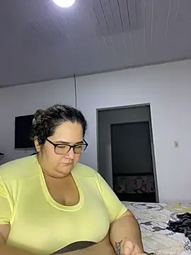 marianacooper1234 online show from May 26, 2026, 5:25 am