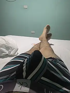 Snapshot of Alejo10051 chatting on July 17, 2026, 1:45 am Alejo10051 online show from July 17, 2026, 1:45 am