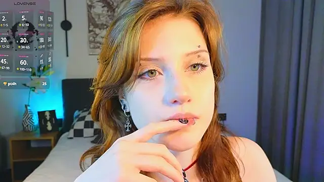 Snapshot of vampi_queen chatting on May 28, 2026, 5:10 pm vampi queen online show from May 28, 2026, 5:10 pm